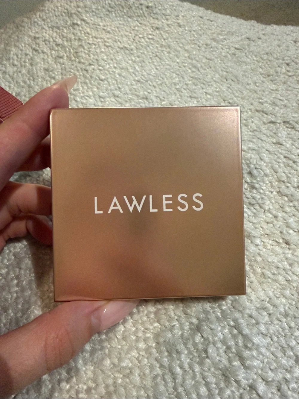 LAWLESS nwt shade